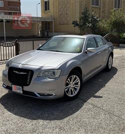 كرايسلر 300